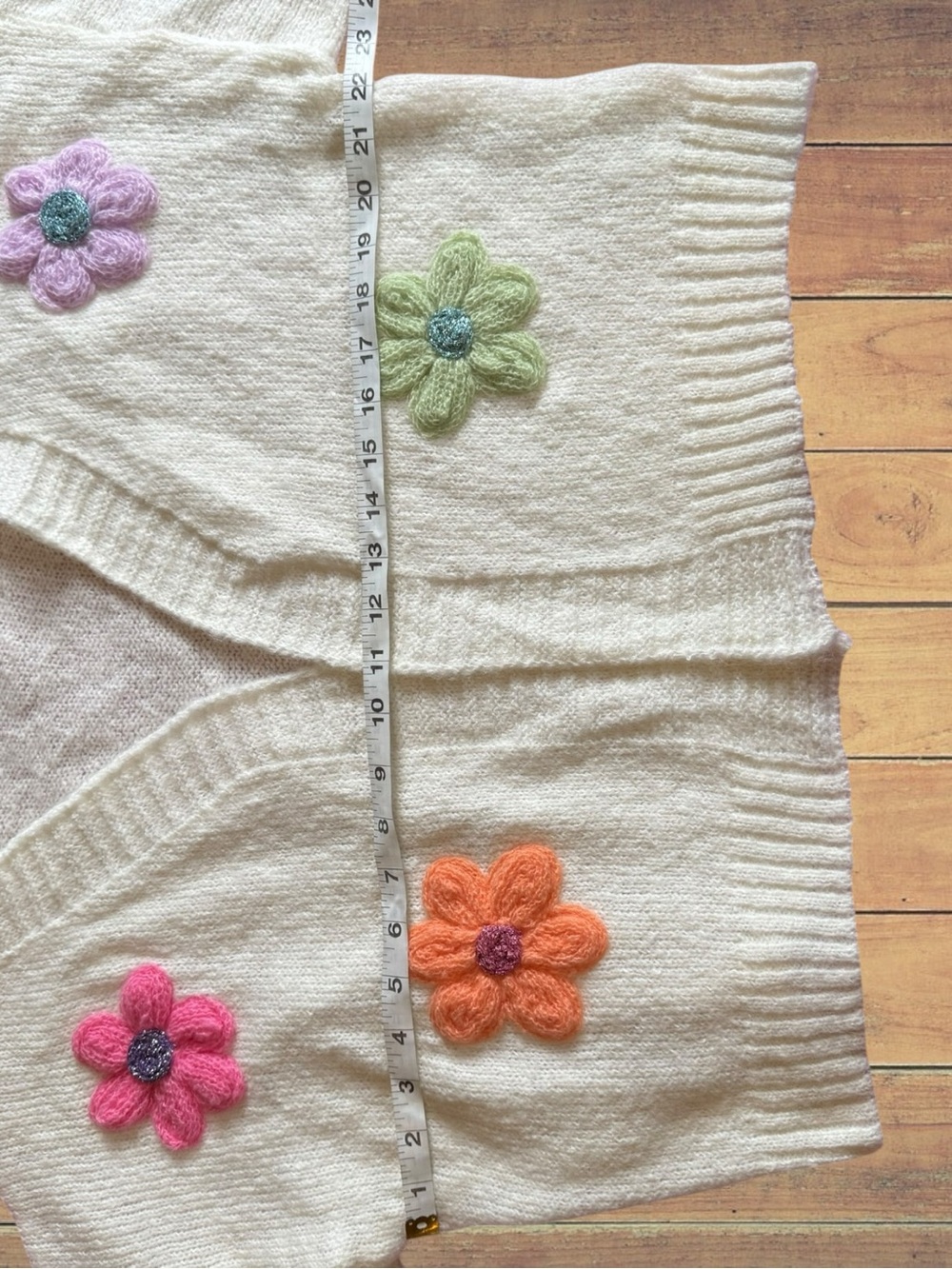 Dreamers by Debut Cropped Flower Power 3D Knit Ivory Cardigan NWOT - Picture 5 of 13